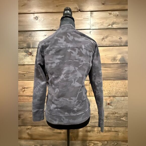 Lululemon Scuba Crew​ - Picture 4 of 7